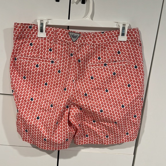 Columbia PFG shorts‎ . Size 10 - Picture 3 of 6